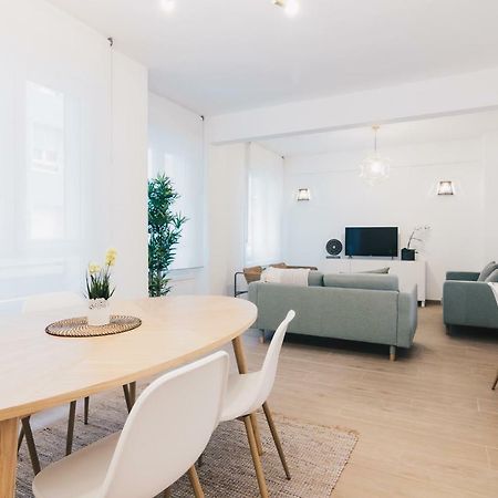 Amalur Apartment By People Rentals بلباو المظهر الخارجي الصورة